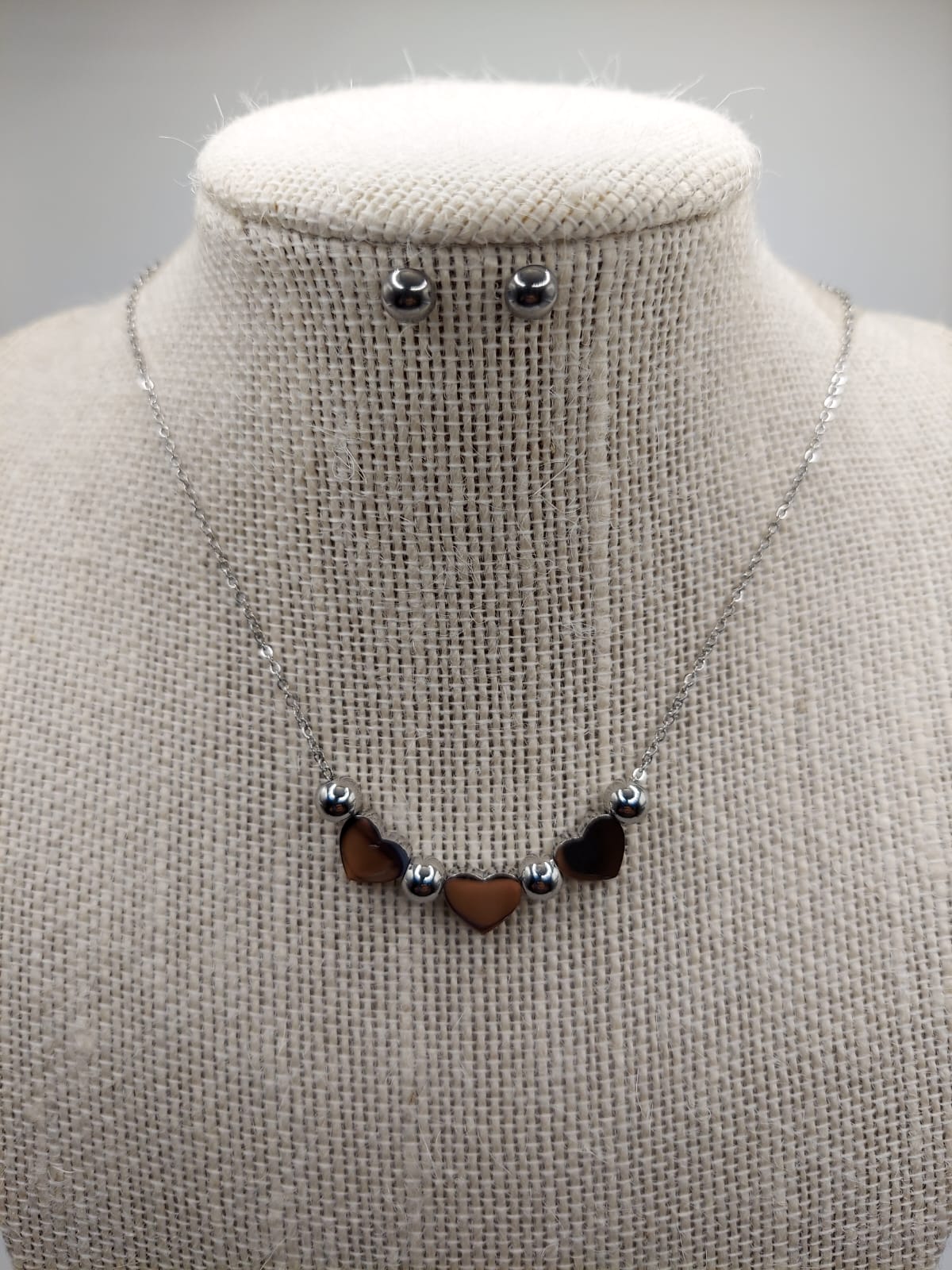 SET DE COLLAR Y PANTALLAS TRES CORAZONES