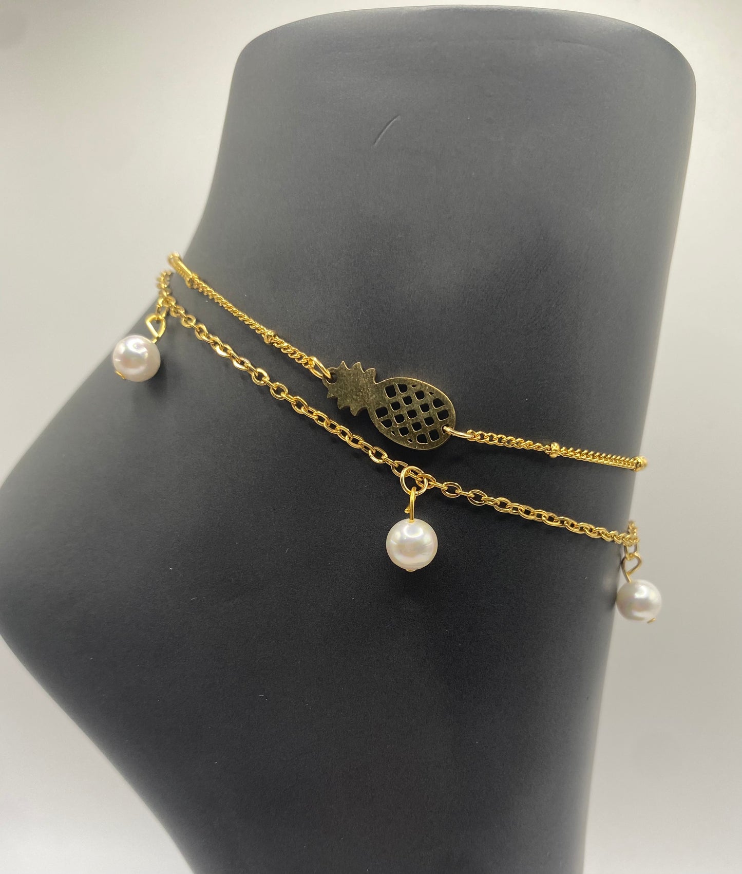 TOBILLERA DOBLE DORADA CON PIÑA Y PERLAS 10"